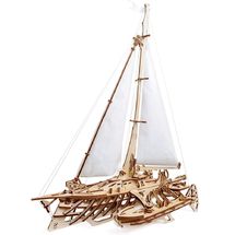Trimarán Merihobus modelo mecánico U-70059 Ugears 1