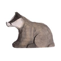 Figura tejón en madera WU-40700 Wudimals 1