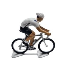 Figura de ciclismo con camiseta del equipo Bahrain Victorious FR-M21 Fonderie Roger 1