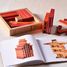 Caja de 40 cartones rojos y naranjas con libro de arte KARLRP22-4356 Kapla 5