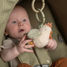 Peluche pollo vibrante para colgar LD8813 Little Dutch 2