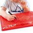 Grande pizarra magnética E8676 Hape Toys 2