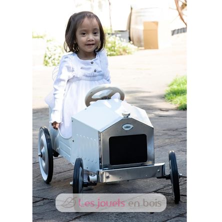 Coche de pedales de metal color marfil V1150W Vilac 17