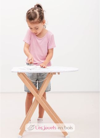 Tabla de planchar de madera NCT18360 New Classic Toys 6