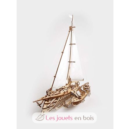 Trimarán Merihobus modelo mecánico U-70059 Ugears 6