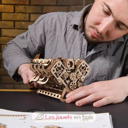 Motor V8 modelo mecánico U-70264 Ugears 13