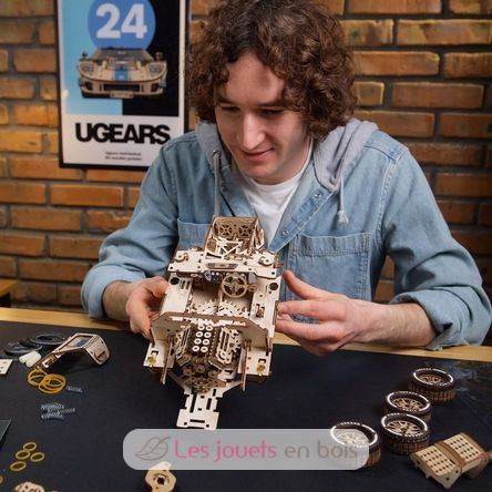 Coche UGT-24 modelo mecánico U-70267 Ugears 6