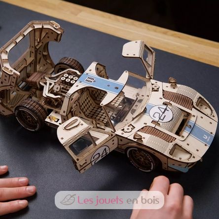 Coche UGT-24 modelo mecánico U-70267 Ugears 7