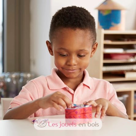 Caja en forma de corazón MD18850 Melissa & Doug 5