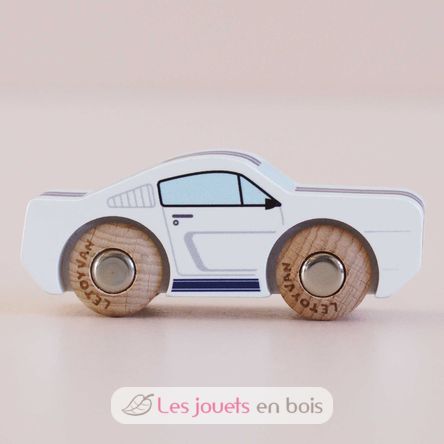 Coche Maverick No 17 TV-GT95 Le Toy Van 4