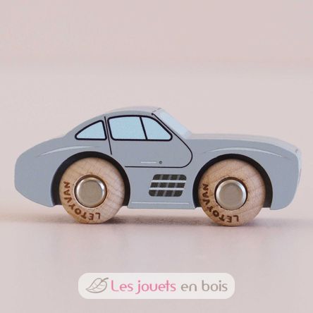 Coche Mavis No 15 TV-GT85 Le Toy Van 4